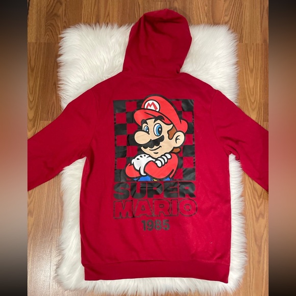 Super Mario Red Hoodie NEW - Picture 1 of 6
